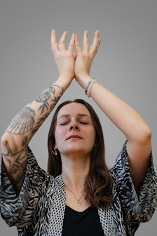Yoga with Lizz Dresden