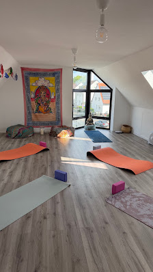 chill and flow yoga