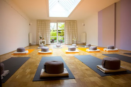 YogaLoka