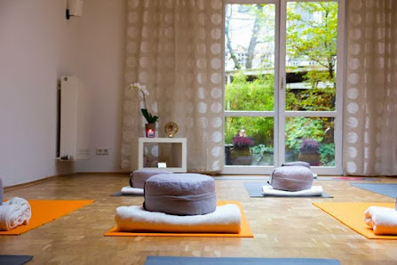 YogaLoka