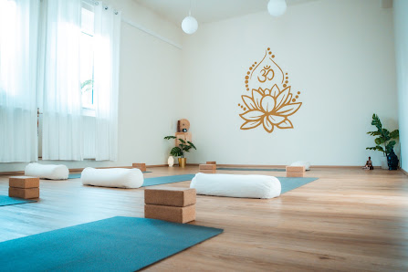 Yoga by Linda