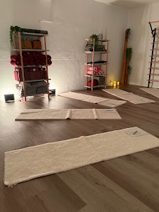Eileen Milenk Mindful Mind | Yoga & Coaching
