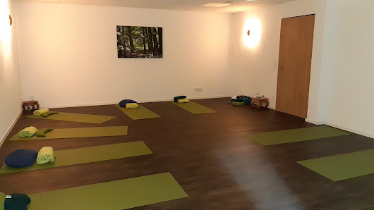 Yoga und Mehr an der Marina