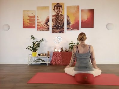 Yoga Raum Savitri