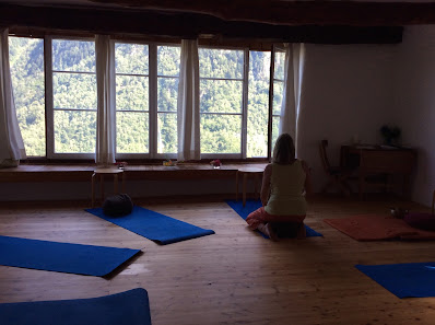 Yogaschule-Yogaindividuell