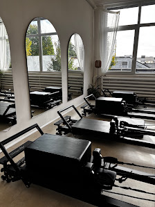 LiVeri Studio Bochum - Yoga, Reformer Pilates and More