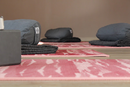 Chanti-Hom Yoga & Personal Training