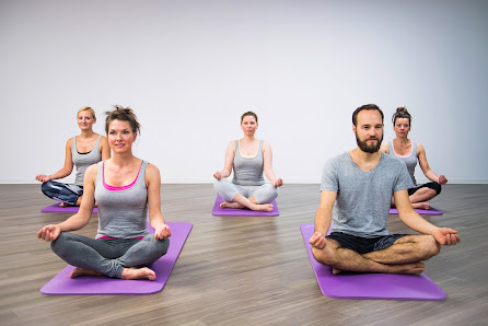 PilatesLovesYoga