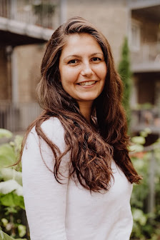 Yoga Doula Leyla