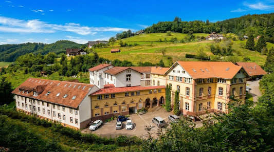 Europäisches Art of Living Zentrum - Yoga, Meditation Retreat Zentrum im Schwarzwald