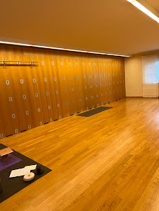 YOGA Sebastian Uhl