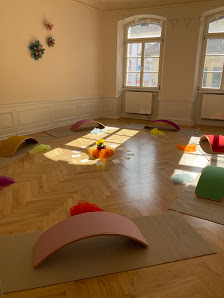 Kinderyoga mit Fee
