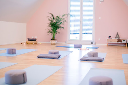 Yogalounge Nicole Veith