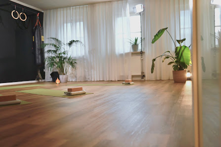 LE MOUV Yogastudio