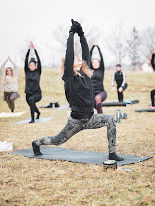 Golden Yoga - Christina Grob