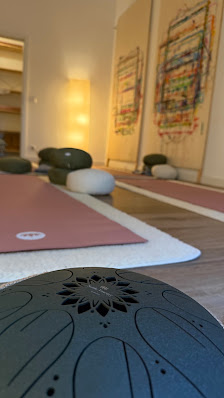 Lunara Studio - Yoga & Sound