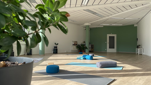 Yoga by Britta
