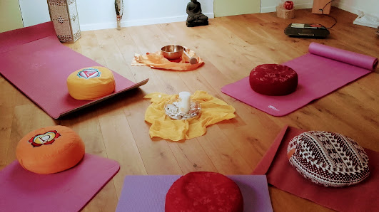 Autogenes Training und Progressive Muskelrelaxation Waltraud Hoffmann