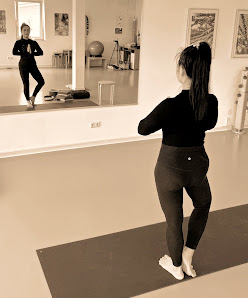 Yoga Studio - Sabai by Ming Ming