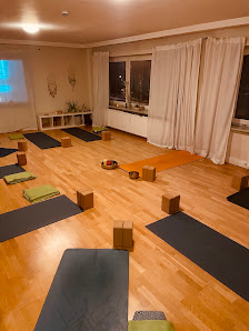 KATONAH YOGA® Kiel Claudia Ballhaus