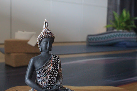 Anahata Yoga Zierenberg Lisa Tronaru