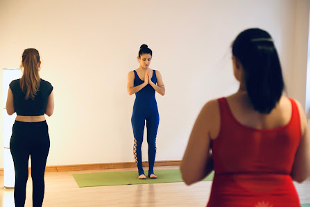 Yoga auf Russisch & English - Makhina| Dresden