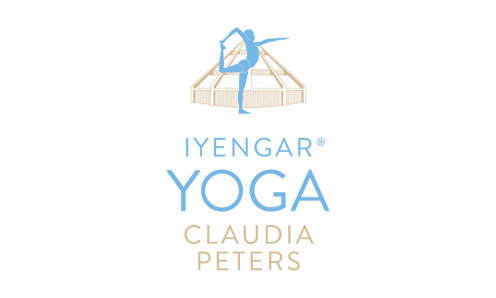 Iyengar -Yoga Claudia Peters