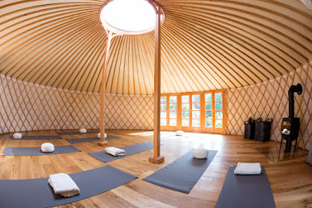 YUYOGA Yoga in der Jurte