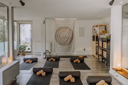 Yoga Angie