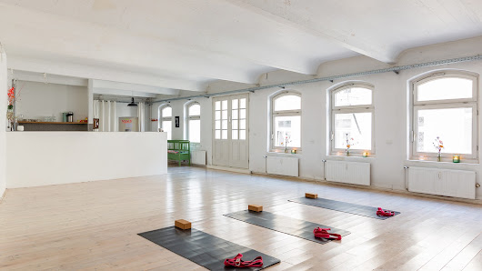 Innersmile Yoga ISY