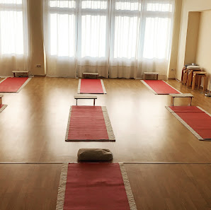 Frank Hampe- Yoga für Männer