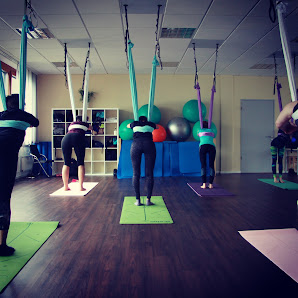 Naturheilpraxis und Aerial Yoga Nina Ewald