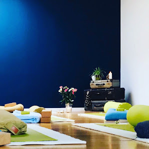 Michaela Reinhard Yoga & Meditation