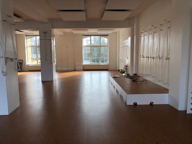Iyengar Yoga