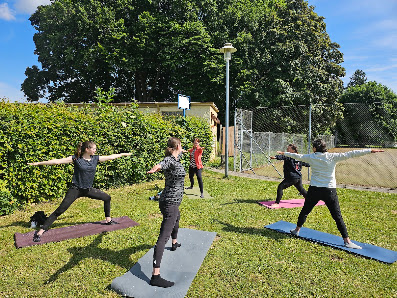 Esslingen - Yoga Coaching und Massagetherapie - Nina Schubert
