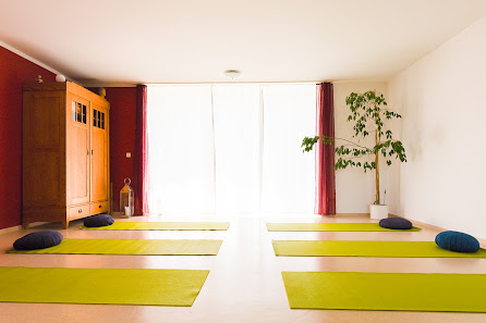 LIGHT UP – Yoga and more