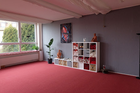 YogaPur - Andreas Donat Yogalehrer SKA/YAP & Dipl.-Kunsttherapeut