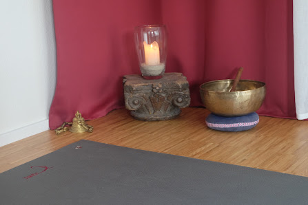 YogaPur - Andreas Donat Yogalehrer SKA/YAP & Dipl.-Kunsttherapeut