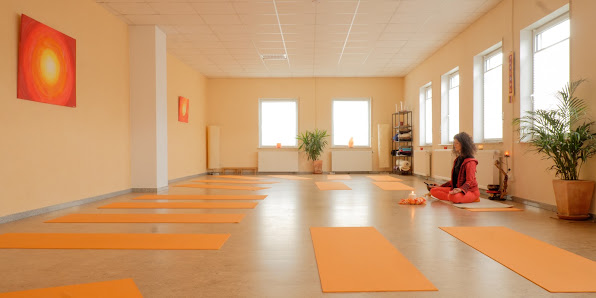 Yogaschule Claudia Schötz