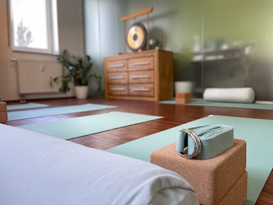 High 5 Healing - Yoga_Klangtherapie