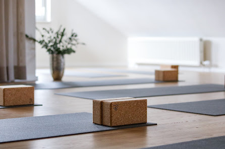 Diana Winter Yoga