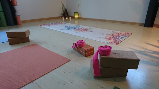 YOGA8