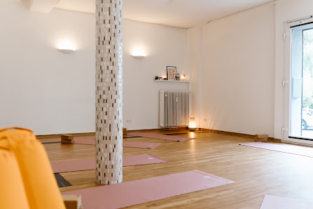 Papaya Yoga