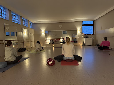 Dhiyandha Yoga - Jürgen Engel