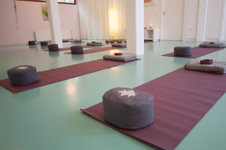 Yoga Priya - Yoga und Klang