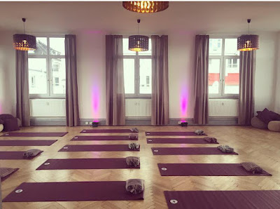 Yogaflower - Vinyasa Power Yoga / Kinderyoga Schorndorf
