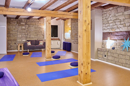 YOGA-RIWA