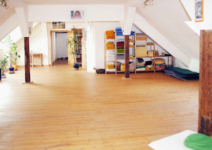 Yoga im täglichen Leben e.V. - Hamburg