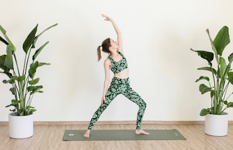 Yoga im Brehmbachtal