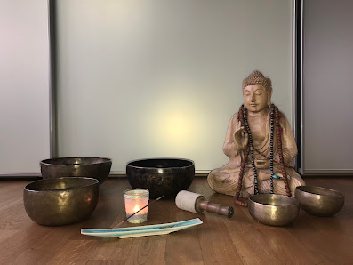 Yoga - Praxis für ganzheitliche Gesundheit - Nicola Kaiser